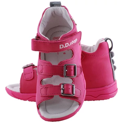 Pink, hattyús, hajlékony talpú, dd step szandál