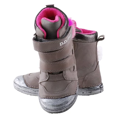 Szürke, pink pom-pom szőrmés, bundás, vízzáró réteggel kezelt, dd step bakancs