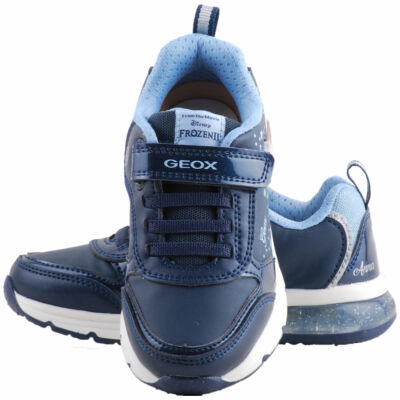 Kék, jégvarázsos, világítós, lélegző talpú, Geox cipő