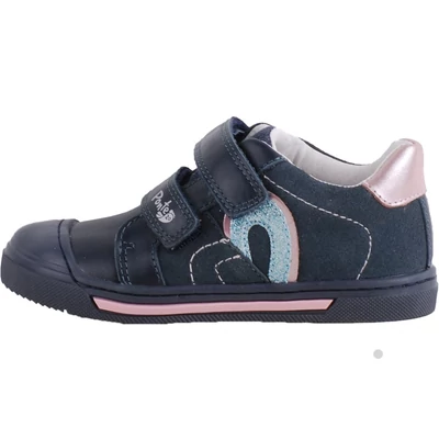 Sötétkék, oldalán kék-rózaszín flitteres szívecskés, két tépőzáras, sötétkék talpú ponte20 supinált cipő. Oldalnézetből.