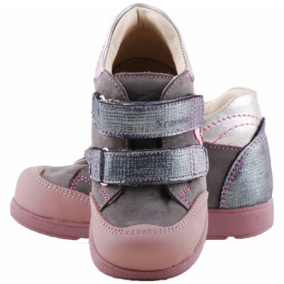 Szürke-ezüst, rózsaszín szívecskés, Szamos supinált cipő