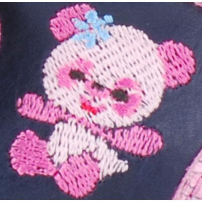 Sötétkék-rózsaszín pandamacis, Szamos supinált cipő