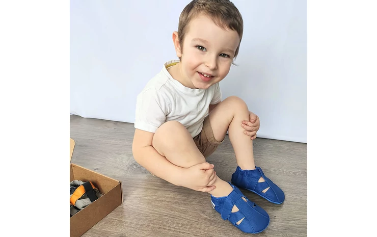 Liliputi puhatalpú cipő a legkisebb lábakra